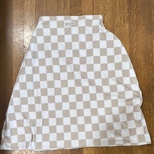 Itzy Ritzy Mom Boss 4-in-1 Tan Nursing Cover